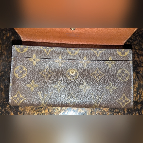 Louis Vuitton Sarah Monogram Wallet with COA Brown VGUC - Picture 8 of 16